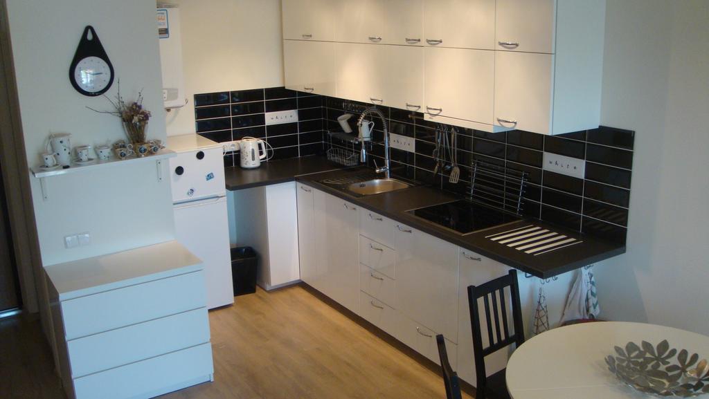 Vlados Aprtamentai Apartment Паланга Стая снимка